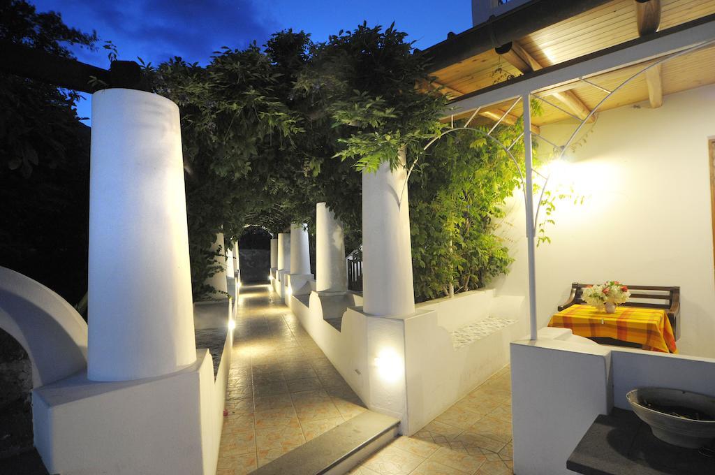 Hotel Villaggio Stromboli - Isola Di Стромболі Екстер'єр фото