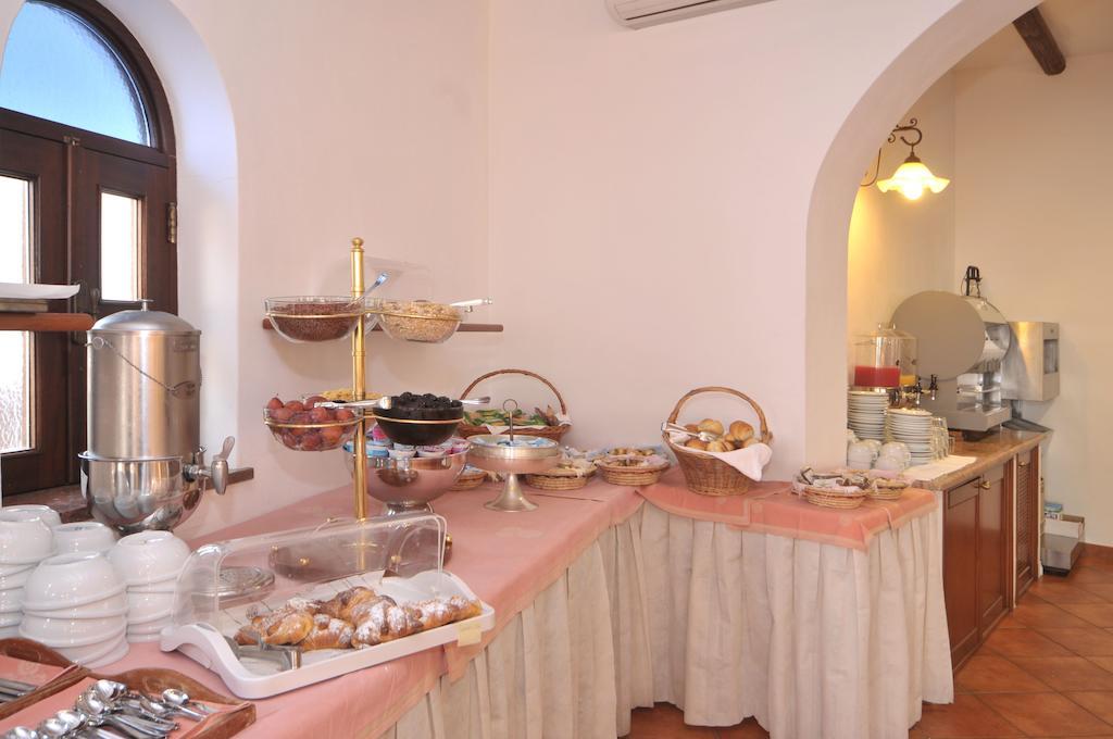 Hotel Villaggio Stromboli - Isola Di Стромболі Екстер'єр фото