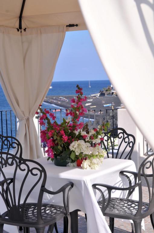 Hotel Villaggio Stromboli - Isola Di Стромболі Екстер'єр фото