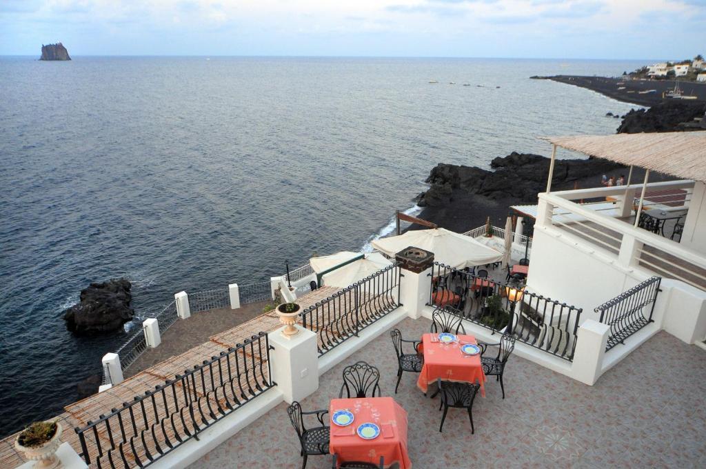 Hotel Villaggio Stromboli - Isola Di Стромболі Екстер'єр фото