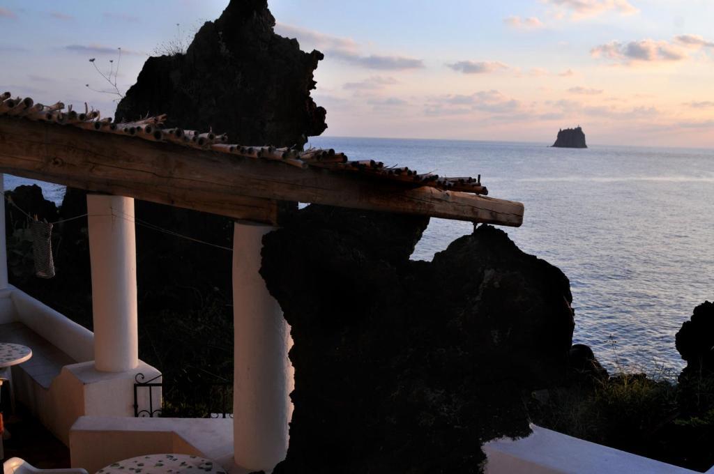 Hotel Villaggio Stromboli - Isola Di Стромболі Екстер'єр фото