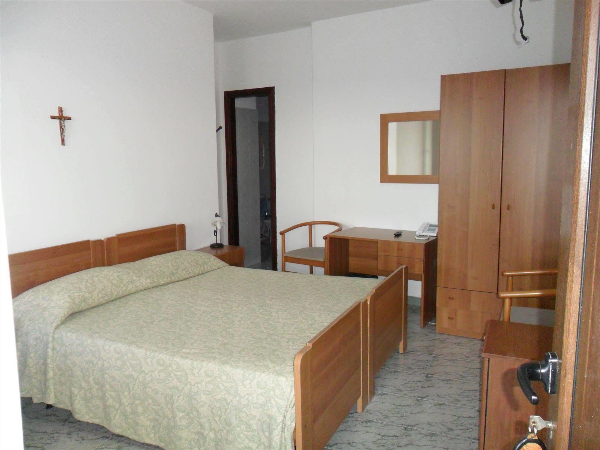 Hotel Villaggio Stromboli - Isola Di Стромболі Екстер'єр фото