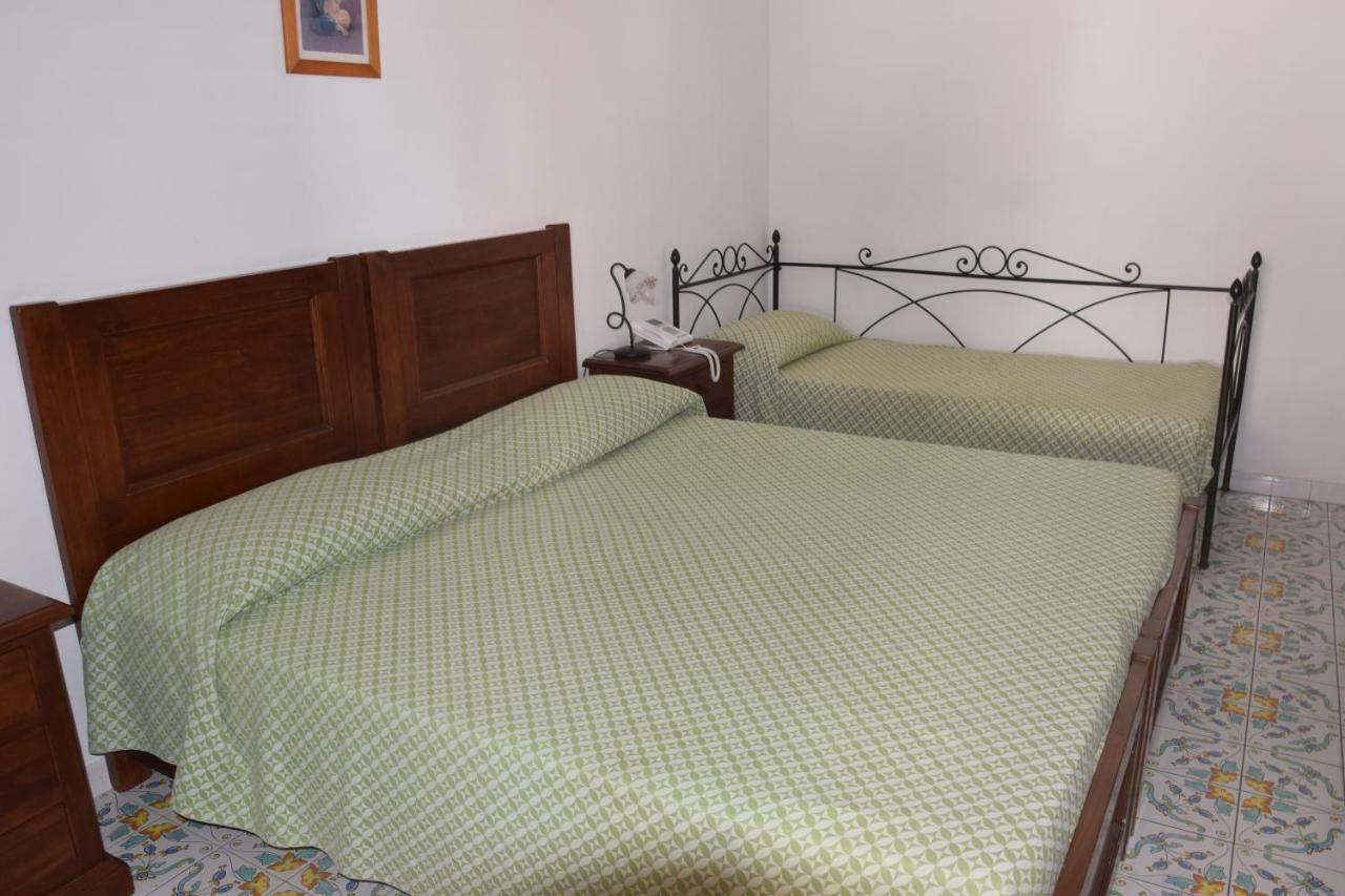 Hotel Villaggio Stromboli - Isola Di Стромболі Екстер'єр фото